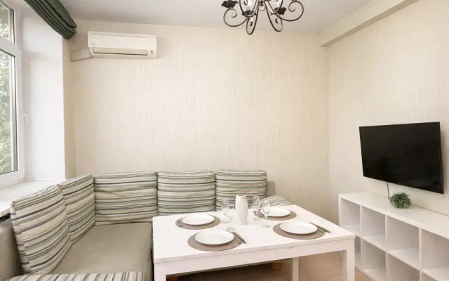 Апартаменты Уютные трехкомнатные в самом сердце города