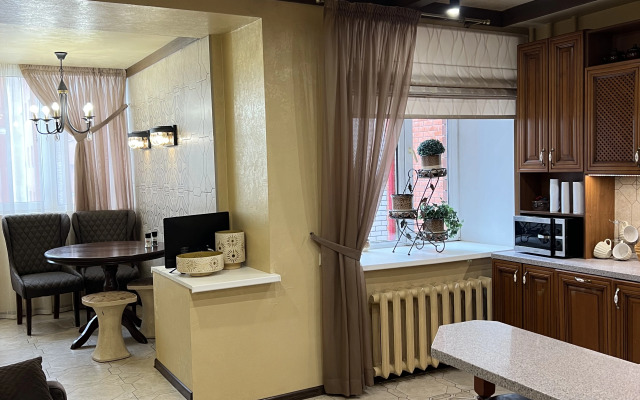 Bolshaya s Dizaynerskim Remontom v Tsentre Flat