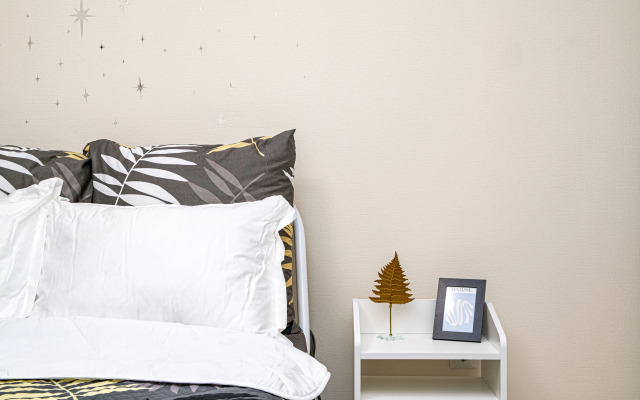 Апартаменты SunSet Хохлова 7