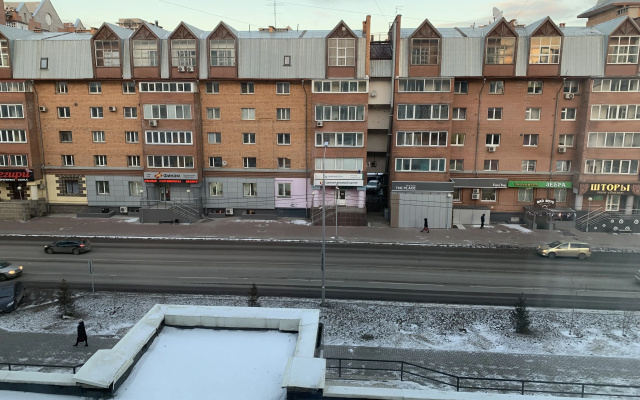 Квартира двухкомнатная у БЦ Первая Башня