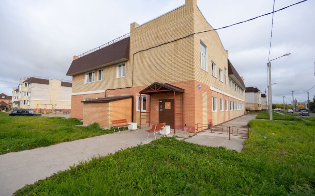 Sutochnyy ray na Narodnaya 7 Apartments