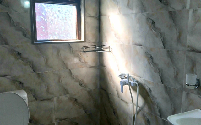 Bambuki Guest House