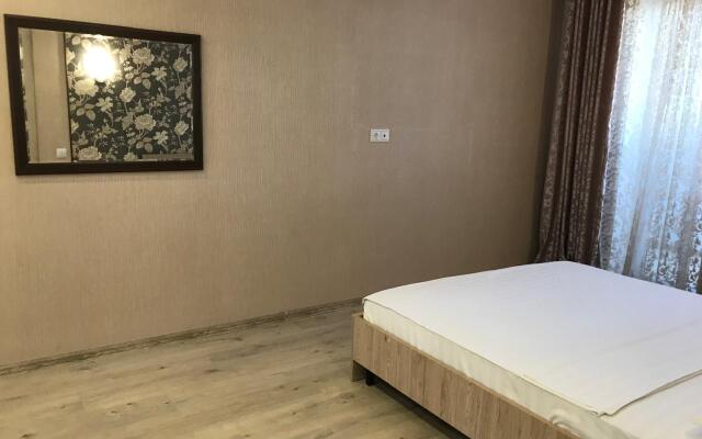 Апартаменты Пять Звёзд Уютная Квартира Возле Цирка