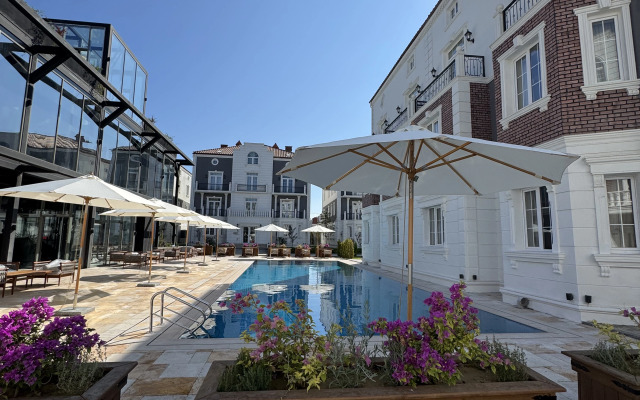 Lamer Sea Breeze Resort