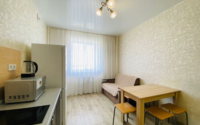 Na Vadima Podbelskogo Apartments