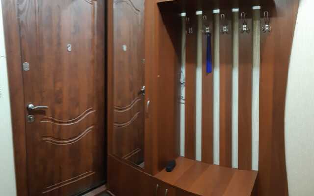 Апартаменты Трёхкомнатные на Сююмбике 63