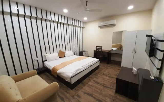 Hotel Mandakini Royal