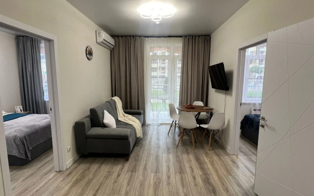 Квартира Евротрешка с Видом на Бacсeйн в ЖК Кипарис 168