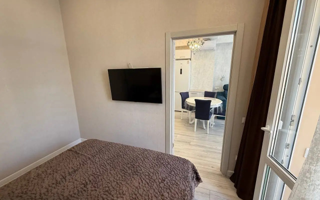 790 Na Krymskoy 89 Apartments