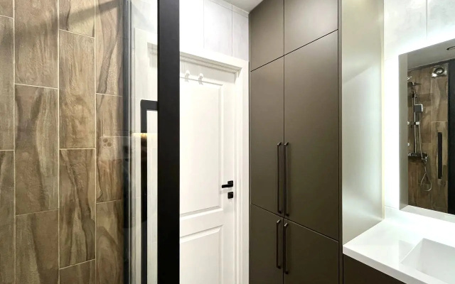 Apartamenty Tefia v novoj vysotke na Pritomskom radom s Moskovskoj plosad'u na Pritomskom 25/2