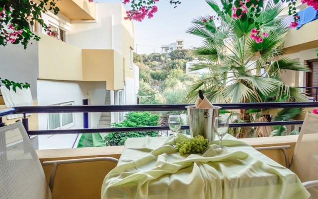 Faedra Beach Resort