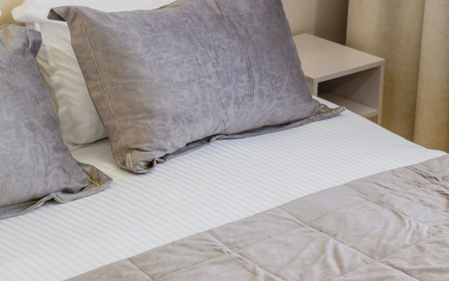 V Zhk Meridian, Ryadom s Arbatom Flat