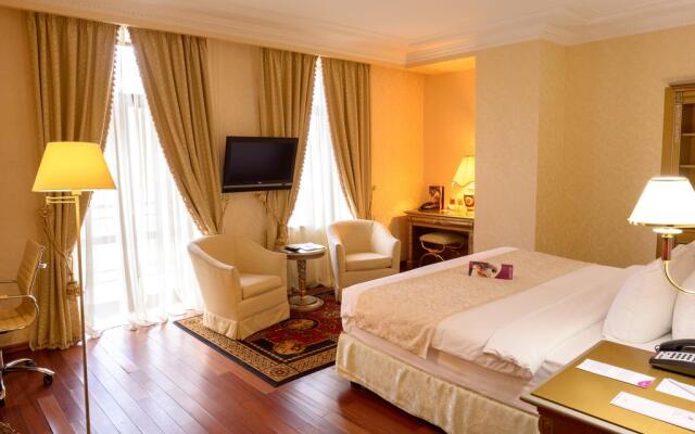 Crowne Plaza Minsk Hotel