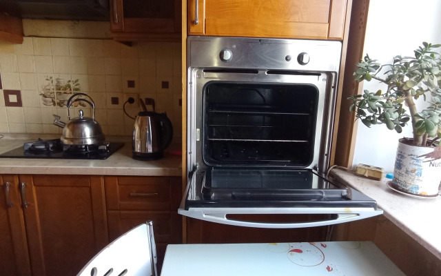 Апартаменты Квартира в зелёном дворе