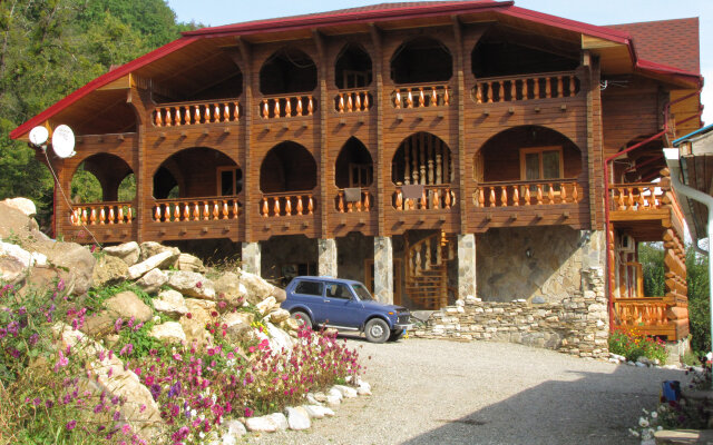 U Goryi Lyubava Guest House