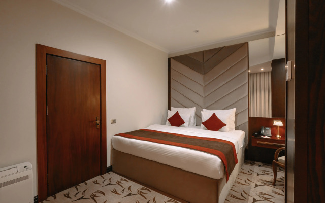 Azimut Hotel Tashkent