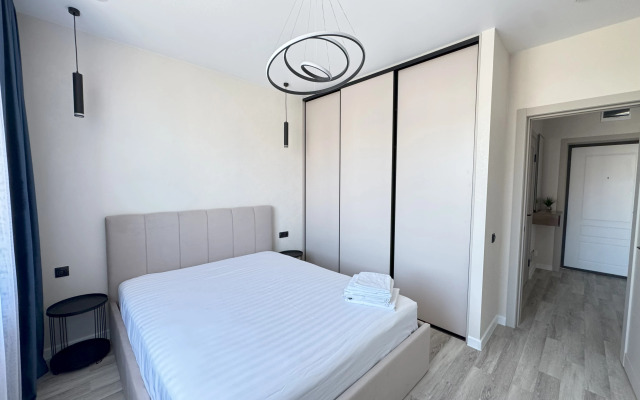 Chetyrekhmestnaya Dizaynerskaya V Tsentre Goroda Flat