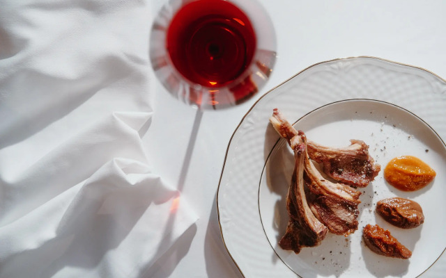 Отель Radisson Blu Olympiyskiy Hotel, Moscow