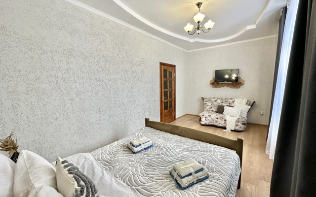 Квартира ArtHouse Dombay 7