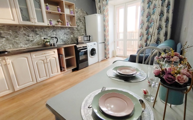 U Dendrarija s vidom na zakaty Flat