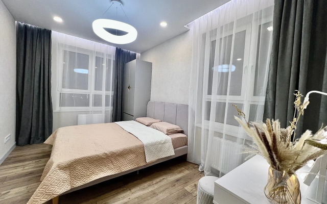 V Tsentre Okolo Akvaparka Flat