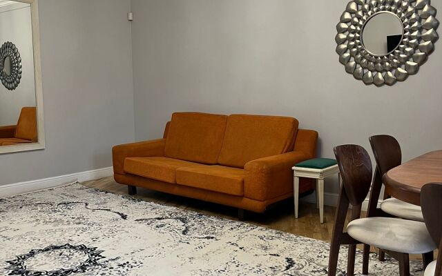 M.o.o.n Apartments Tole Bi Tulebaeva Kv 8 Tsentr Flat