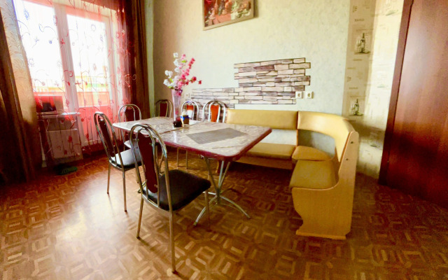 Na Ulitse Vladimirskaya 5v Flat