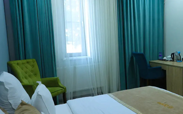 Dunyo Palace Hotel