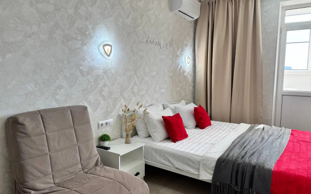 U parka Ostrovskogo Apartments