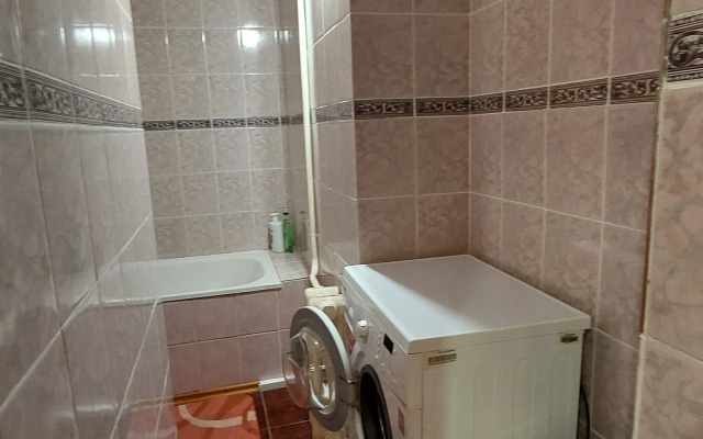 Vozle Trassy Flat