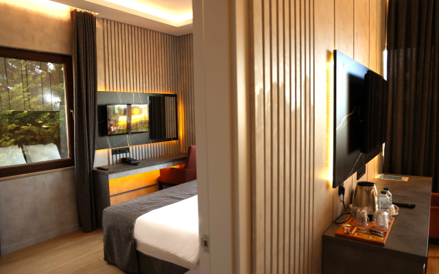 Lazlakar Hotel