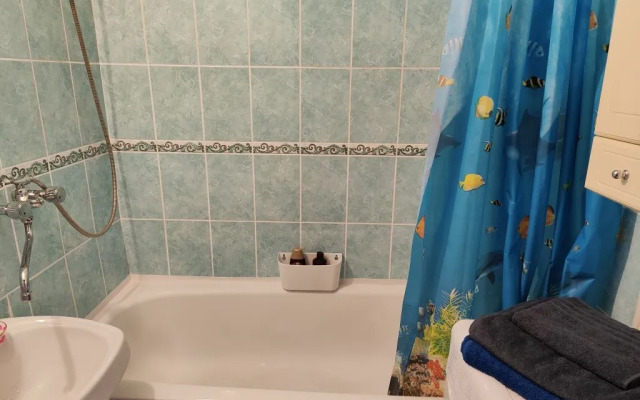 U Metro Leninskiy Pr. Flat