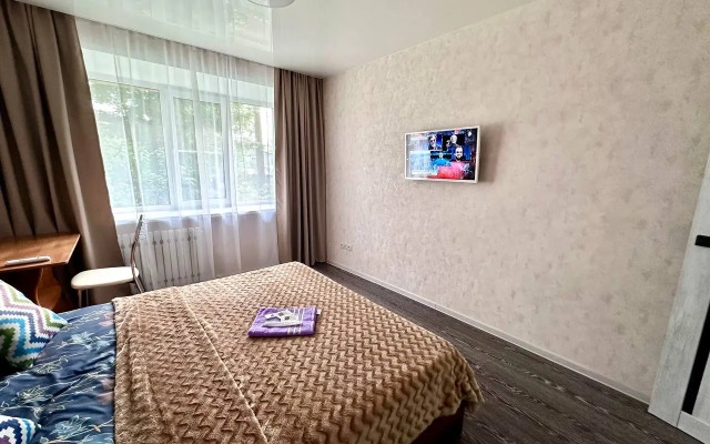 Квартира Двухкомнатная на Ул Грибоедова с 3 Раздельными Местами