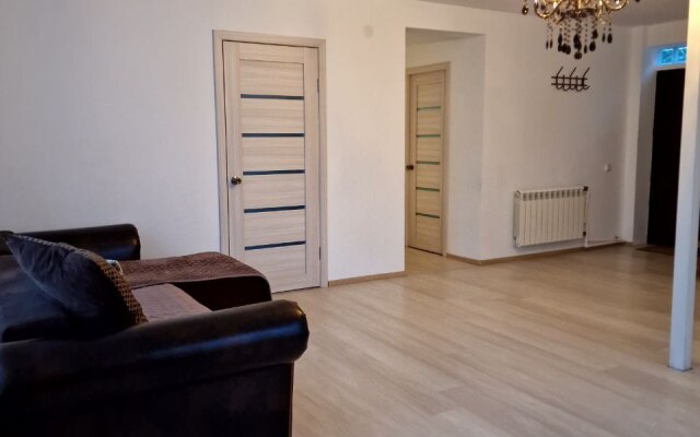 Na Startovoy Apartments