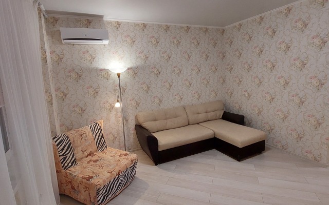 Na Zhukova 27/90 Apartments