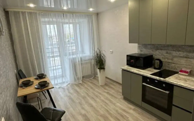 Na Artilleriyskoy 87 Flat