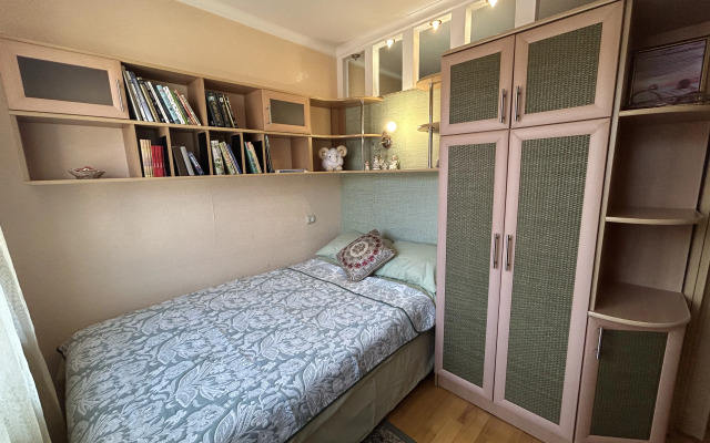 Квартира 2-х комнатная в центре посёлка Тульского