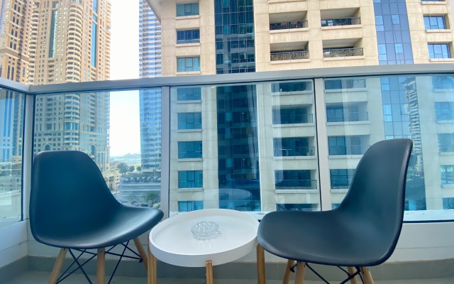 Spacious 1 Bed Marina Walk Dubai Marina Apartments