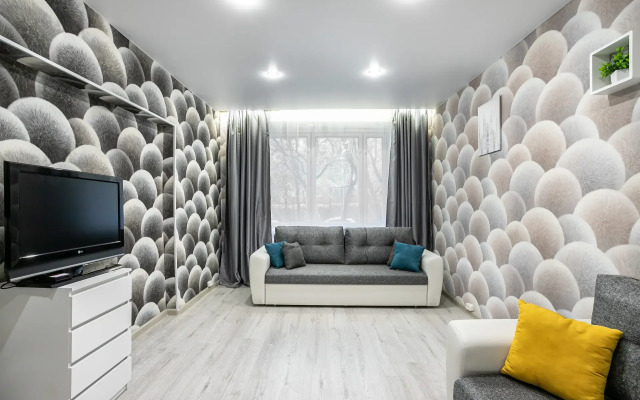 Квартира Двухкомнатная на Комарова