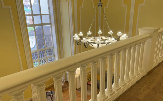 Частный Дом 327 с Бассейном и Видом на Горы