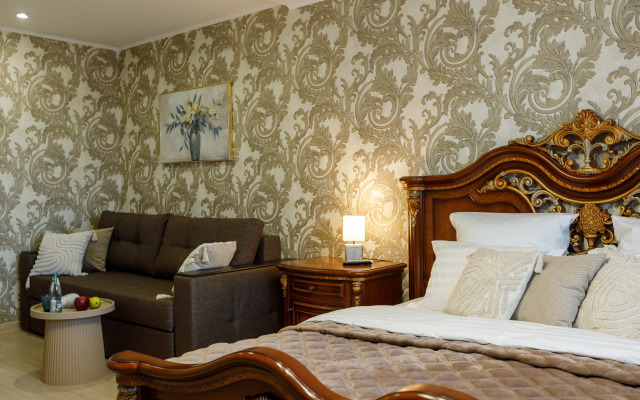 Апартаменты на Революционной 4