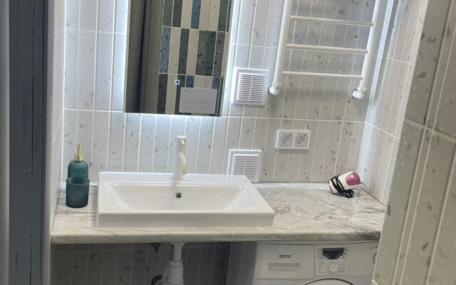 Апартаменты Sokol на набережной в пешей доступности к самому центру