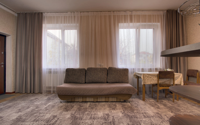 Частный дом по улице Арбата