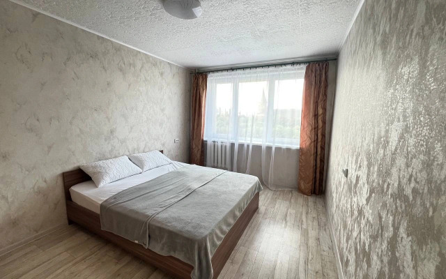 Flat Poyuschie Fontany V Samom Tsentre