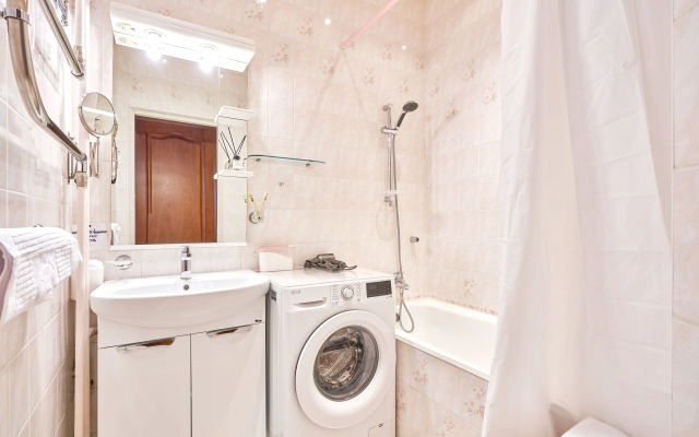 Апартаменты 2-комнатная на Леонтьевском переулке