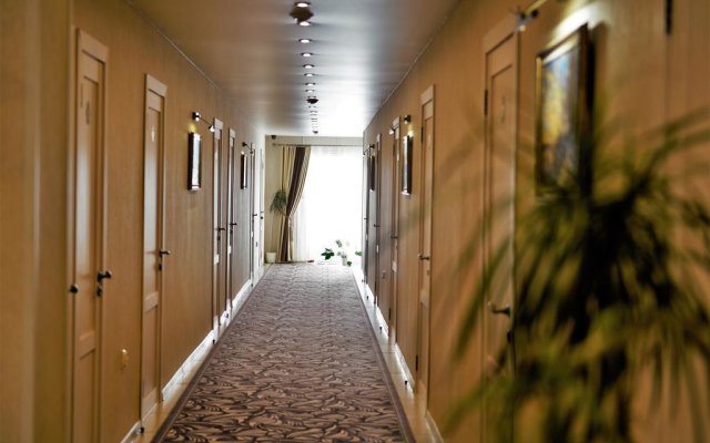 Отель Картуши