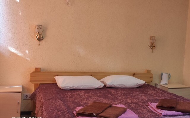 Eva Hotel