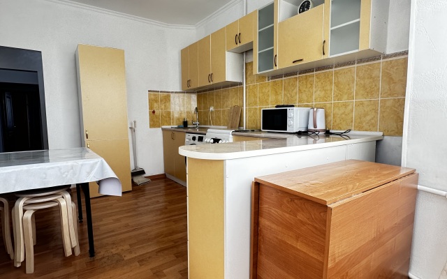 3 rooms Zhetysu 1 Flat