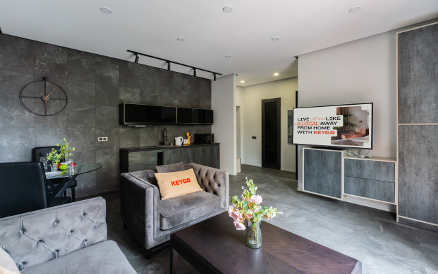 KeyGo #0029, 1 Bedroom, Balcony, City Center Apartments