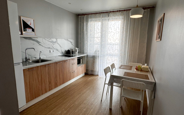 Dushevnaya vidovaya kvartira v Zhk Petroglif Park Flat